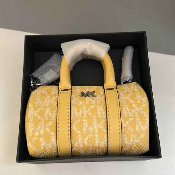 Michael Kors Mini Purse Keychain - Picture 1 of 5